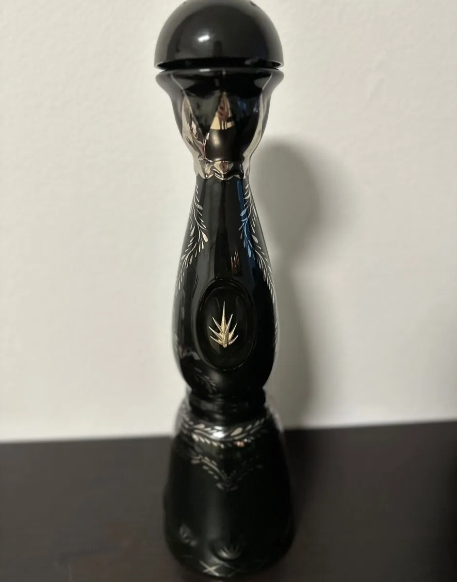 Clase Azul Ultra bottle